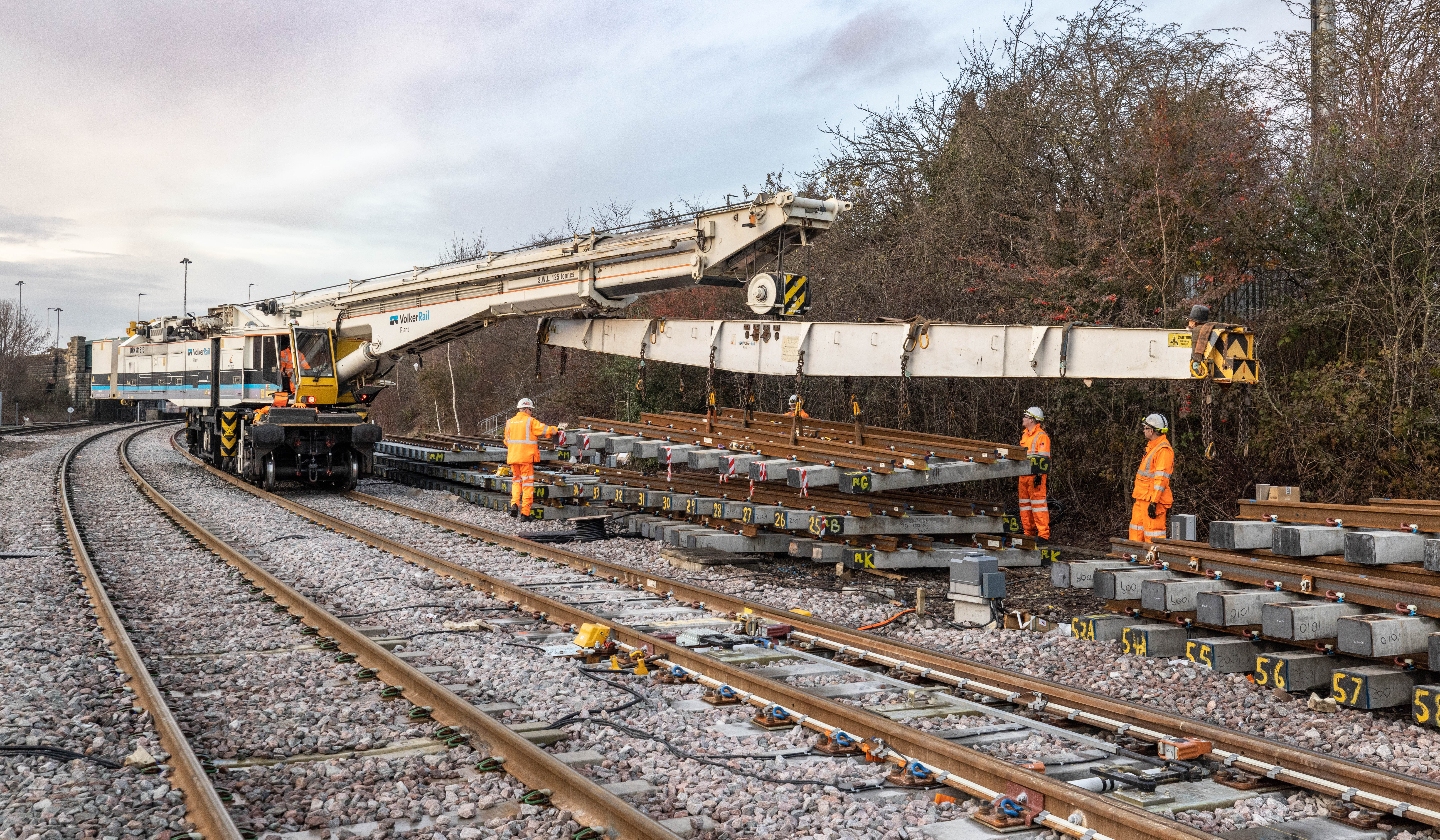 kirow crane carrying track 